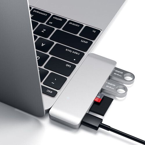 사테치 Satechi USB Type-C Passthrough Hub (Silver)