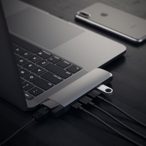 사테치 Satechi Aluminum Type-C Pro Hub Adapter with Ethernet - 4K HDMI, USB-C PD, Gigabit Ethernet, USB 3.0, Micro SD Card Slot - Compatible with 201620172018 MacBook Pro 13-Inch and 15