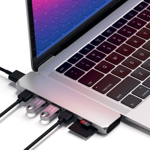 사테치 Satechi Aluminum Type-C Pro Hub Adapter with Thunderbolt 3 (40Gbs), 4K HDMI, USB-C Data, SDMicro Card Reader, USB 3.0 - Compatible with 201620172018 MacBook Pro 13-Inch and 15-I