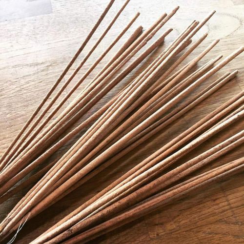  인센스스틱 Satya 180g Patchouli Forest Incense (12 Packs of 12 Sticks)