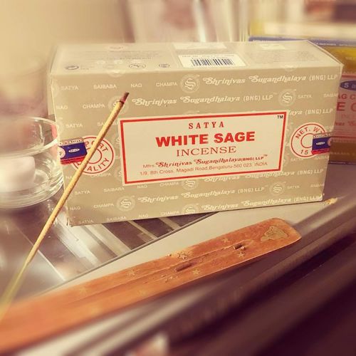  인센스스틱 Satya Nag Champa White Sage Incense sticks-12packs x 15grams