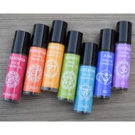 ScentualGoddess Chakra Oil Set - 7 Chakras Aromatherapy Oils with Healing Crystals, Yoga Meditation Altar Spiritual Gift