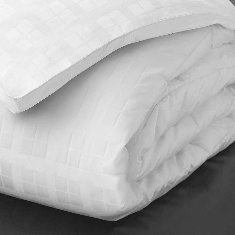  The Seasons Collection HomeGrown Extra Warmth Down Alternative Comforter