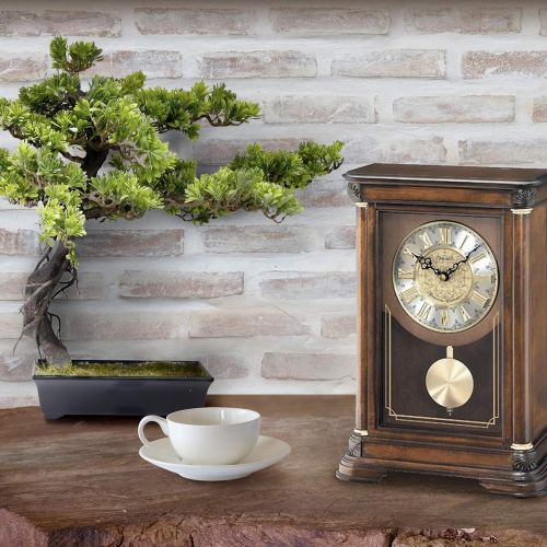 세이코 Seiko Mantel Chime with Pendulum Clock Brown Alder Case Ornamental Dial