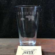 /Sierrametaldesign Daddy Bear Pint Glass Christmas Gift Fathers Day Gift From Kids Pint Glass Keepsake Papa With Cubs Christmas Gift Idea Christmas Idea Uncle