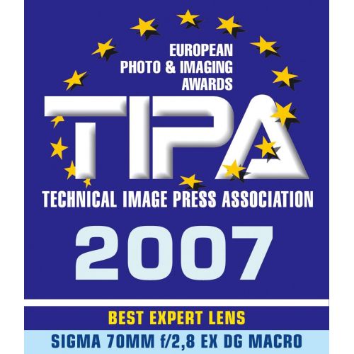  Sigma 70mm F/2.8 EX DG Macro Lens for Canon Digital SLR Cameras