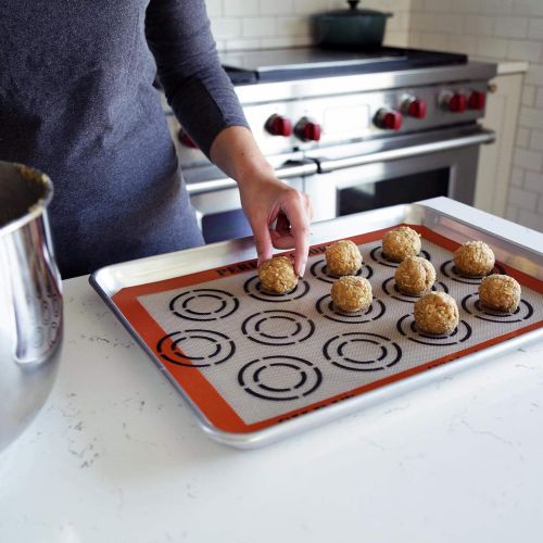  Silpat Perfect Cookie Non-Stick Silicone Baking Mat, 11-5/8 x 16-1/2: Kitchen & Dining