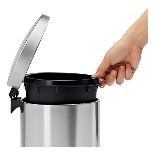 심플휴먼 simplehuman 6 Liter / 1.6 Gallon Semi-Round Bathroom Step Trash Can, Brushed Stainless Steel