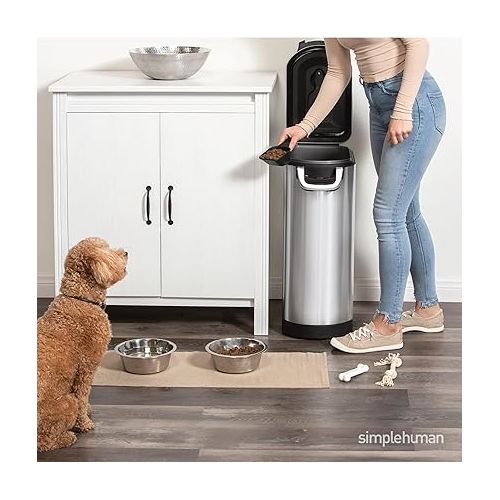 심플휴먼 simplehuman 35 Liter, 40 lb / 18.1 kg X-Large Pet Food Storage Container for Dog Food, Cat Food, and Bird Feed, Brushed Stainless Steel