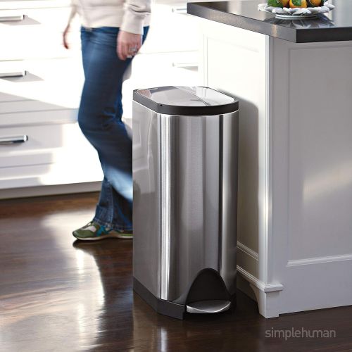 심플휴먼 [아마존베스트]Simplehuman simplehuman 30 Liter / 8 Gallon Stainless Steel Butterfly Lid Kitchen Step Trash Can, Brushed Stainless Steel