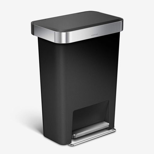 심플휴먼 simplehuman 45 Liter Rectangular Kitchen Step Soft-Close Lid, Black Plastic trash can