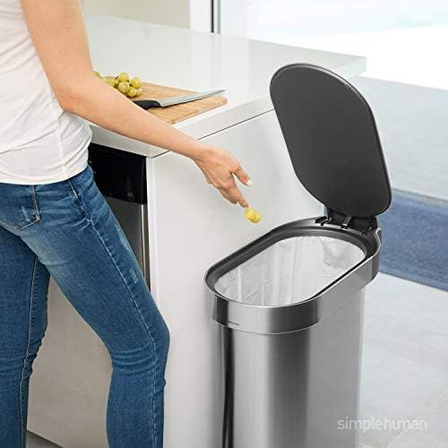 심플휴먼 simplehuman 45 Liter / 12 Gallon Slim Hands-Free, Brushed Stainless Steel Kitchen Step Trash Can with Liner Rim