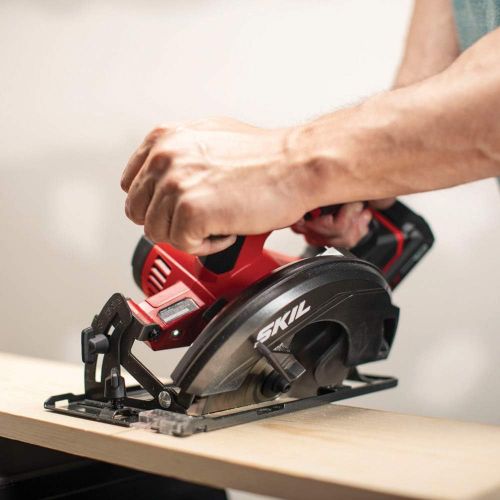  SKIL 20V 6-1/2 Inch Circular Saw with LED Light, Tool Only - CR540601