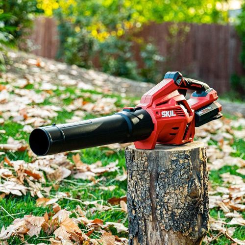  SKIL BL4713-10 PWR CORE 40 Brushless 40V Leaf Blower Kit Includes 2.5Ah Battery and Auto PWR JUMP Charger