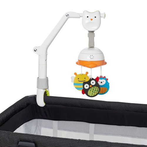 스킵 Skip Hop Portable Baby Mobile, Explore and More Zoo Characters