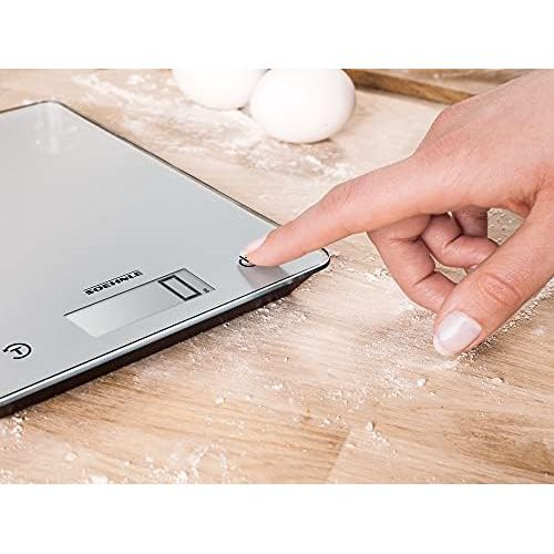  Soehnle Page Comfort 100 Digitale Kuechenwaage, Gewicht bis zu 5 kg (1-g-genau), Haushaltswaage mit Sensor-Touch, elektronische Waage inkl. Batterien, grosse LCD-Anzeige, silber