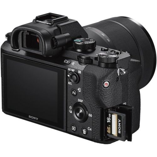 소니 Sony Alpha a7 IIK E-mount interchangeable lens mirrorless camera with full frame sensor with 28-70mm Lens