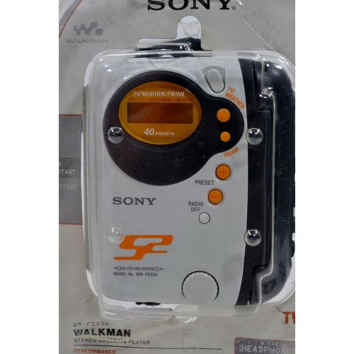 소니 Sony S2 Sports Walkman WM FS555 Radio / cassette player white by Sony