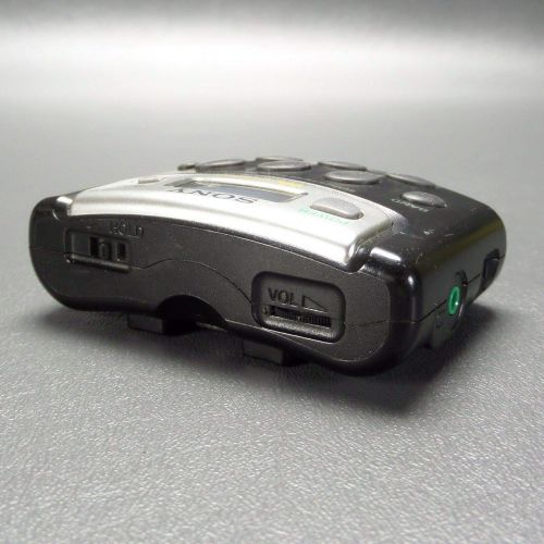 소니 Sony Walkman Digital Tuning AM/FM Radio (SRF-M37)