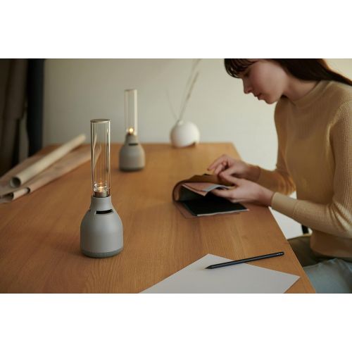 소니 Sony LSPX-S3 Glass Sound 360 Degrees All Directional Speaker with Candle-Like LED Illumination, 8 Hour Battery, and Bluetooth