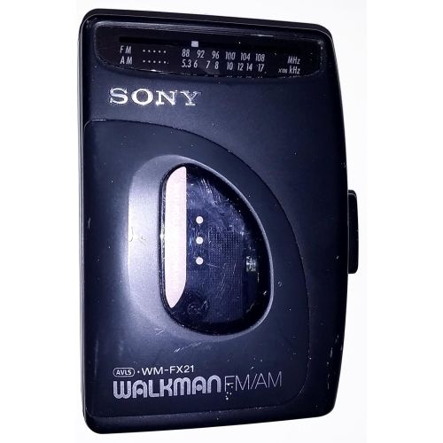 소니 SONY WALKMAN Cassette AM FM Radio Model WM-FX21 CrO2 Metal Tape Belt Clip