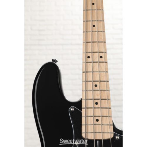  Squier Affinity Series Jazz Bass - Black with Maple Fingerboard