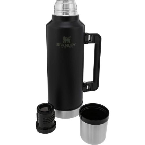 스텐리 Stanley Classic 2 qt. Legendary Vacuum Insulated Bottle