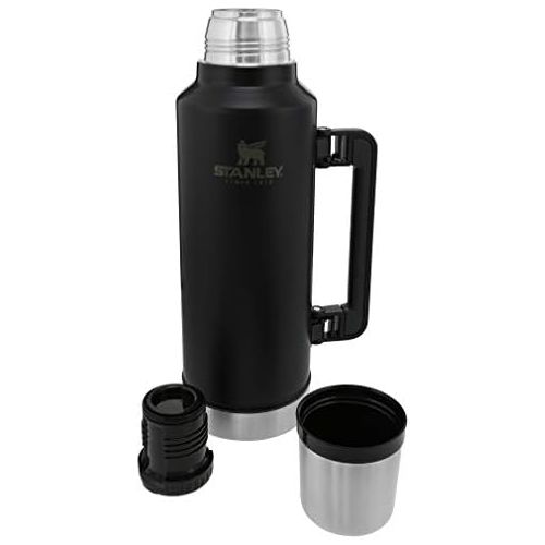 스텐리 Stanley Classic Legendary Vacuum Insulated Bottle 2.0qt