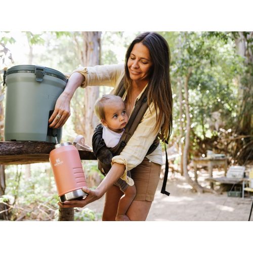 스텐리 Stanley Insulated, Rugged Water Jug, 1 Gallon and 2 Gallon