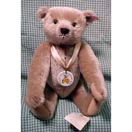 Adorable Steiff 2005 Club Bear Limited Edition 12" NIB
