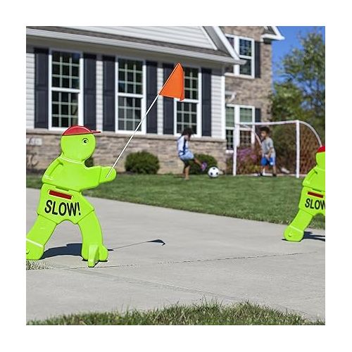 스텝2 Step2 Kid Alert Visual Warning Signal V.W.S - 32-Inch Caution Go Slow Children At Play Signage - Durable Plastic Outdoor Playtime Safety Signs for Kids with Flag