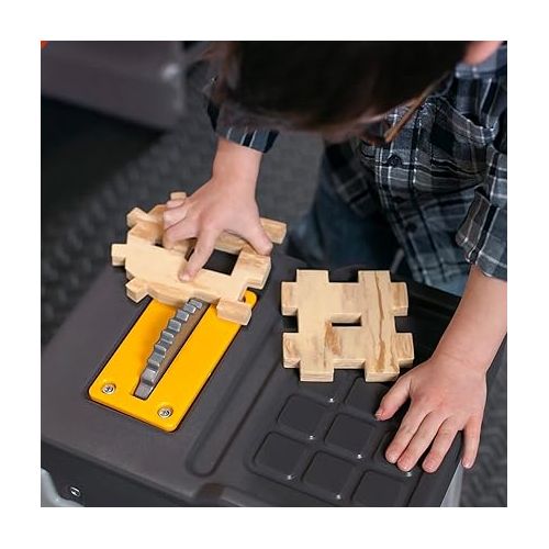 스텝2 Step2 Pro Play Kids Workshop Play Set, Indoor/Oudoor Tool Bench, Toddlers Ages 3+ Years Old, 75 Piece Toy Accessories