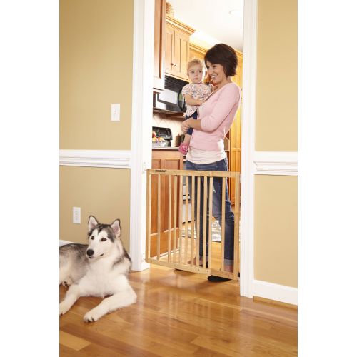  Storkcraft Easy Walk-Thru Wooden Safety Gate Natural