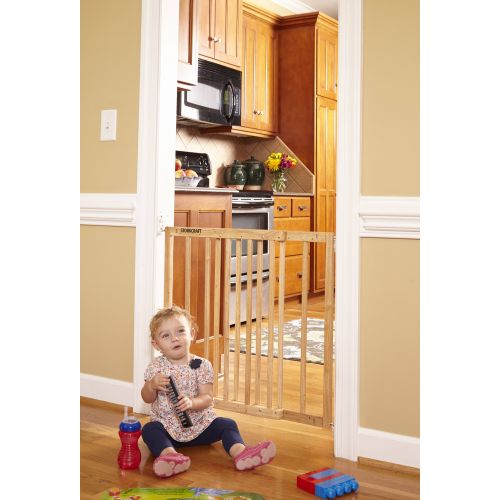  Storkcraft Easy Walk-Thru Wooden Safety Gate Natural