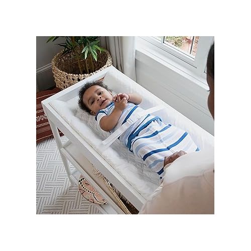 썸머인펀트 Summer by Ingenuity Contoured Changing Pad - Includes Waterproof Changing Liner and Safety Fastening Strap with Quick-Release Buckle