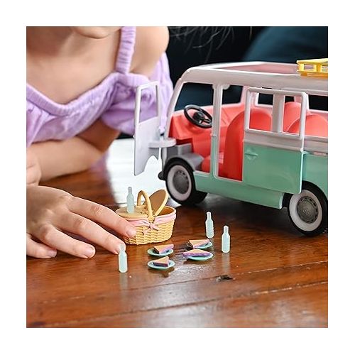  Sunny Days Entertainment Honey Bee Acres Around Town Van - 14 Accessory Pieces