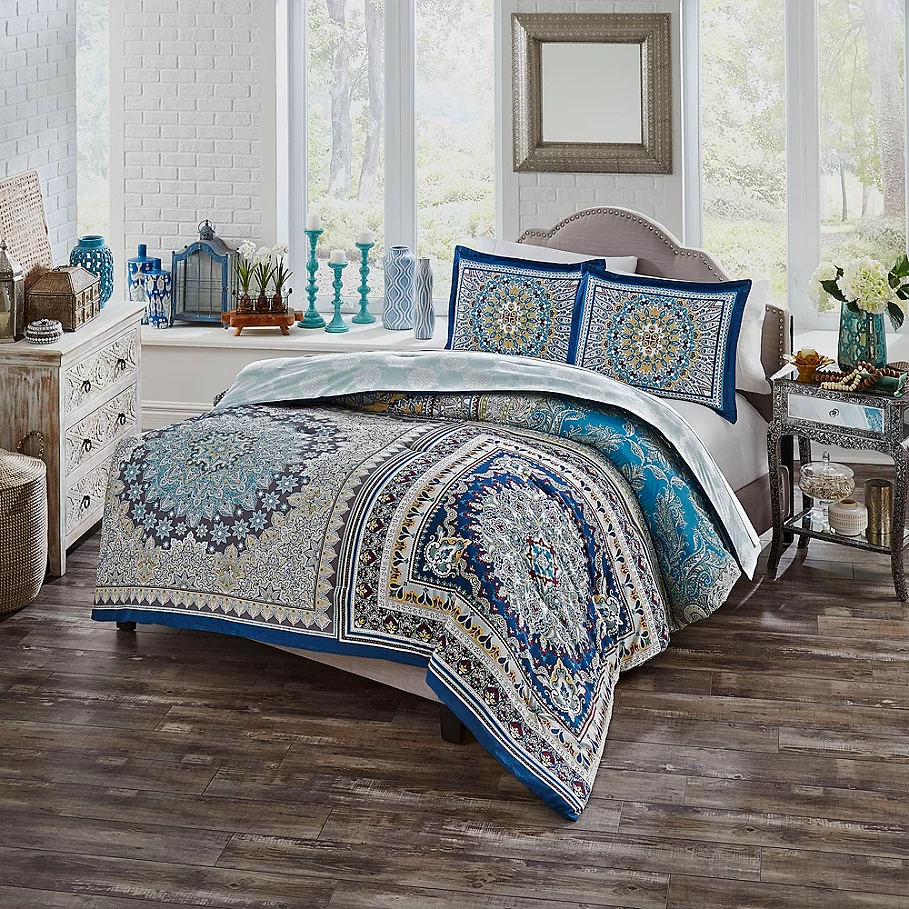  Surya Reversible Comforter Set