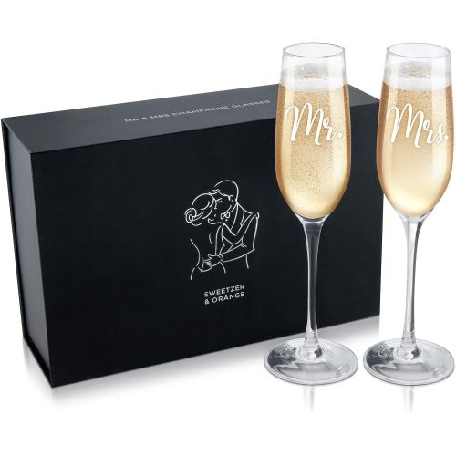  [아마존베스트]Sweetzer & Orange Bride and Groom Champagne Glasses (8 oz) Engraved Mr and Mrs Glasses for Wedding Glasses and Toasting Flutes, Bridal Shower Gifts, Engagement Gift. Boxed Mr and M
