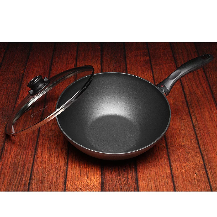  Swiss Diamond 11-Inch Wok with Lid