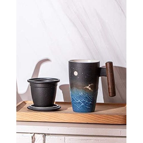  [아마존베스트]TANG PIN Painted “Moonlight Deer” Ceramic Tea Cup with Infuser and Lid, Wooden Handle Tea Mug, 13.5 OZ (Black&Blue)