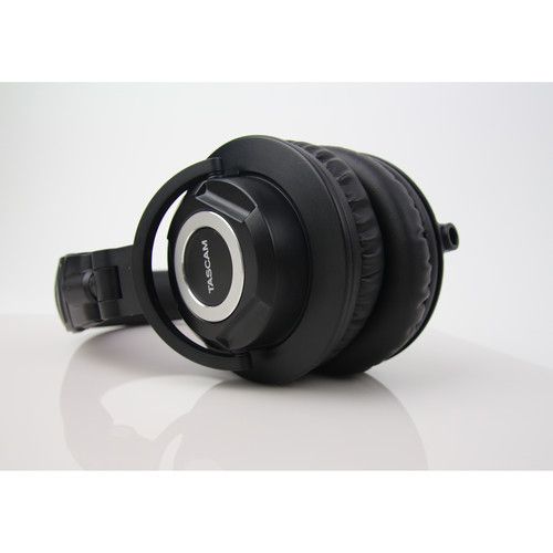  TASCAM TH-07 High-Definition Monitor Headphones (Black)