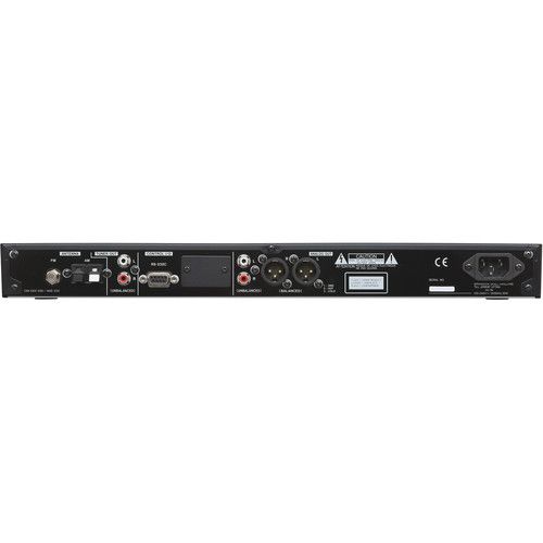  TASCAM CD-400U CD/SD/USB Player with Bluetooth and AM/FM Tuner