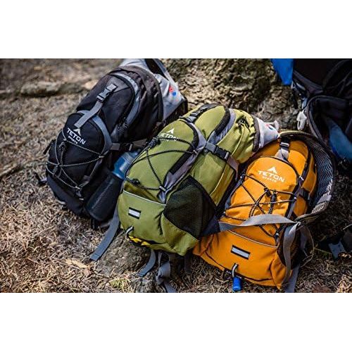  TETON Sports Oasis 1100 Hydration Pack; Free Hydration Bladder; For Backpacking, Hiking, Running, Cycling, and Climbing