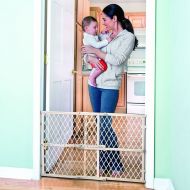 THAILAND GRAND SALE BABY GATE SAFETY CHILD PROTECTION WOOD DOOR HELPS PARENTS KEEP THEIR CHILDREN SAFE FROM COMMON HOUSEHOLD DANERS , GREAT FOR PETS TOO.