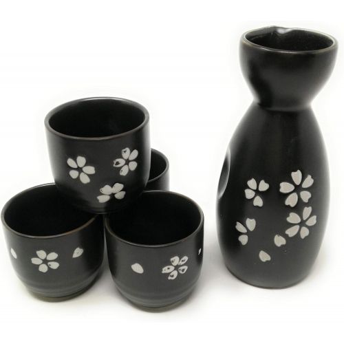  [아마존베스트]TJ Global 5-Piece Sake Set, Durable Ceramic Japanese Sake Set with 1 Carafe/Decanter/Tokkuri Bottle and 4 Ochoko cups for Hot or Cold Sake at Home or Restaurant - Black with White