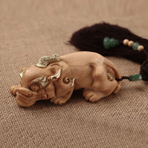  TLMYDD High-Grade Boxwood Carving Animal Beast Car Decoration Mens Car Creative Decoration Car Dashboard 11x5.5cm Car Pendant