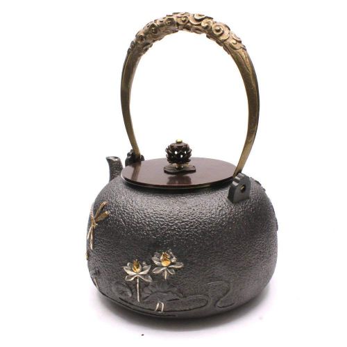  TOWA Workshop Japanese Tetsubin Tea Kettle Cast Iron Teapot pots for Stove top (LJHT/1300ML)