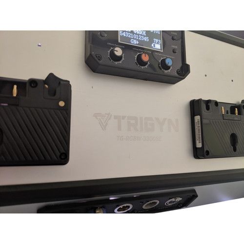  TRIGYN Vari-Light RGB+W LED 2x1 Soft Lighting Panel with V-Mount Battery Plates