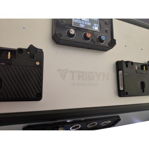  TRIGYN Vari-Light RGB+W LED 2x1 Soft Lighting Panel with Gold Mount Battery Plates