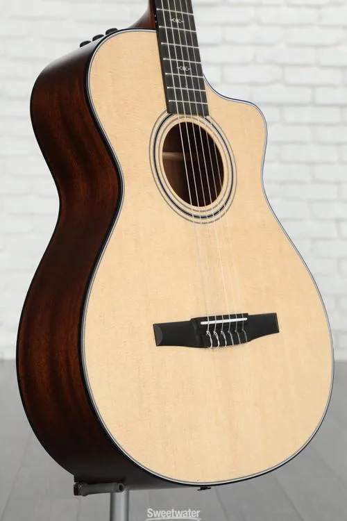 Taylor 312ce-N Nylon Acoustic-electric Guitar - Natural Sitka Spruce